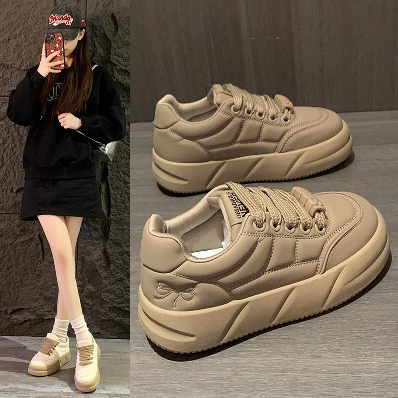 2024 New Four Seasons Thick Bottom Muffin Bottom Female Board Shoes Fashion Student Sports Casual Shoes All Round Head