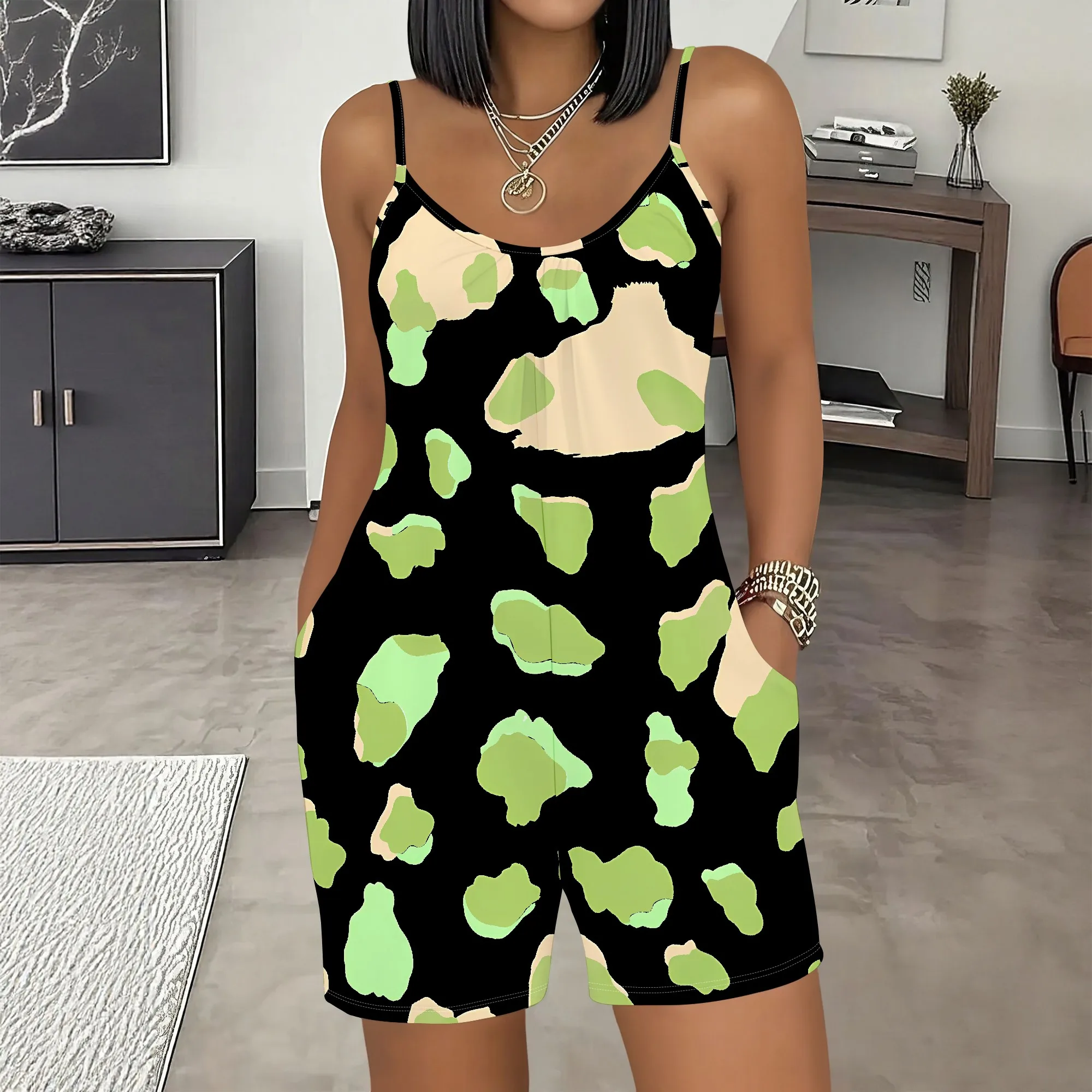 

Green Camo Print Romper, Sleeveless V-Neck Jumpsuit, Casual Summer Shorts with Pockets, Beach Vacation Outfit for Women, S-2XL