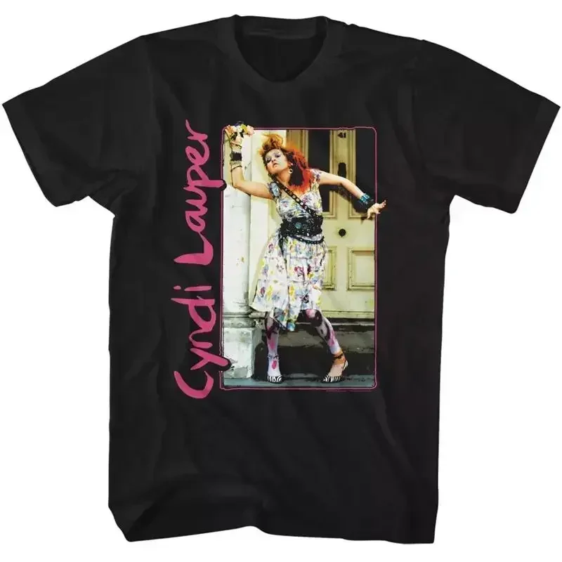 Camiseta para hombre con foto de Cyndi Lauper Painted Dress Tights Doorway, música pop rock