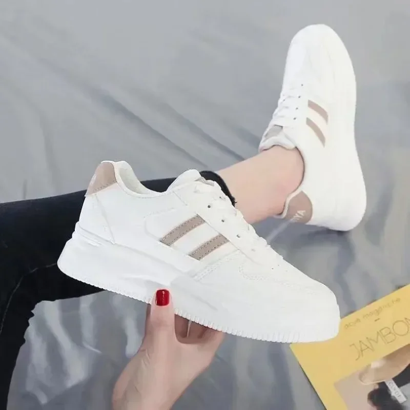 Neue Frauen lässige Wanderschuhe Sommer flache Schnürung Leder hochwertige Turnschuhe Mode flache Boden weibliche Gump Sneakers