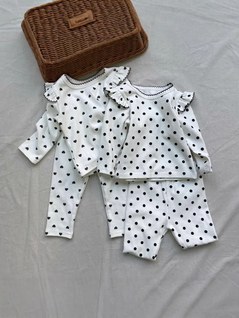 Conjunto de ropa de manga larga para bebé, camisa + Pantalones con puntos y corazón, traje de 2 uds., trajes de algodón para niño y niña, primavera 2025