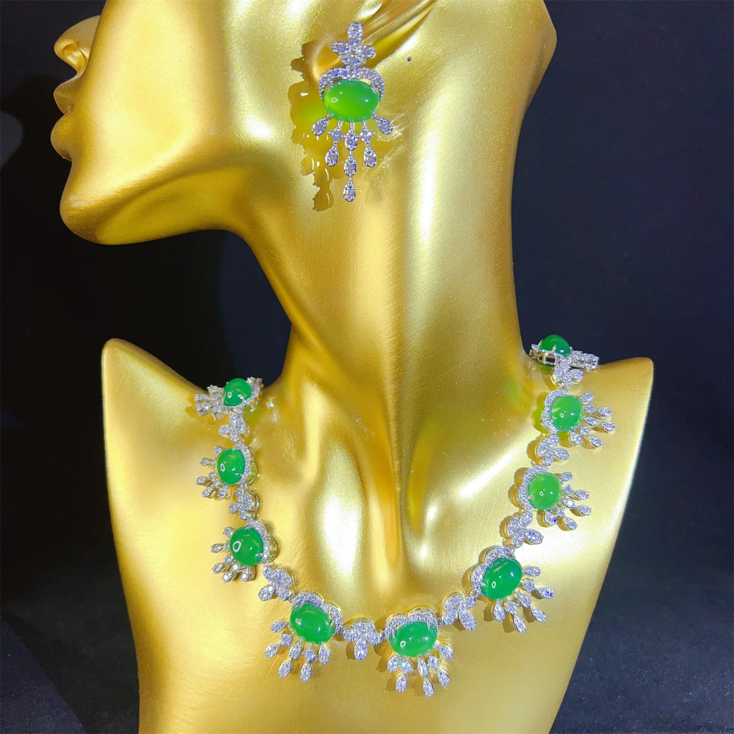 European and American Style Retro Cute Shiny Amber Green Jewelry Necklace Earring Set Women's Holiday Wedding Bridal Gift M-1019