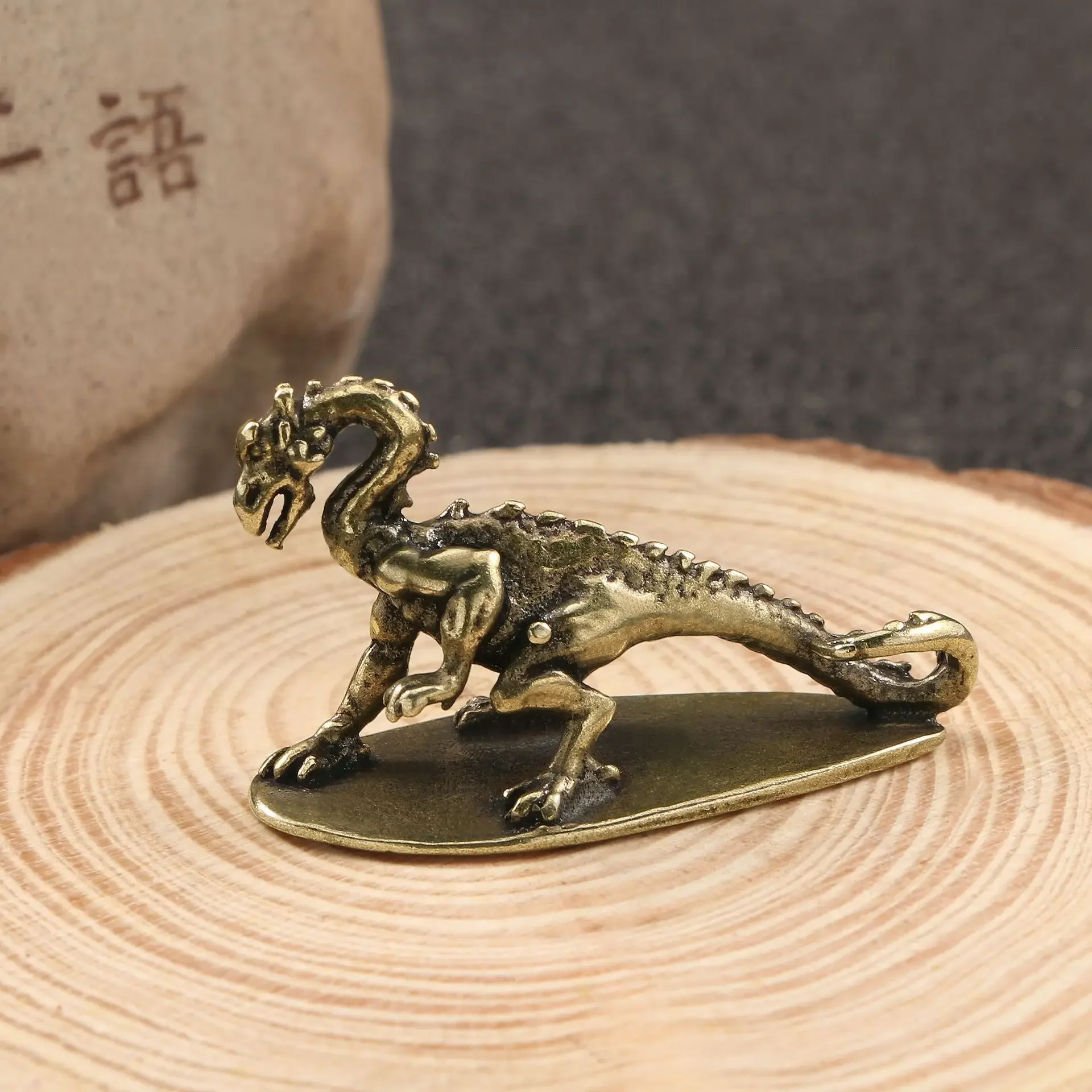 Brass Fire-breathing Dragon Metal Figurines Ancient Legends Desk Decoration Retro Magic Dragon Home Accessories Souvenir