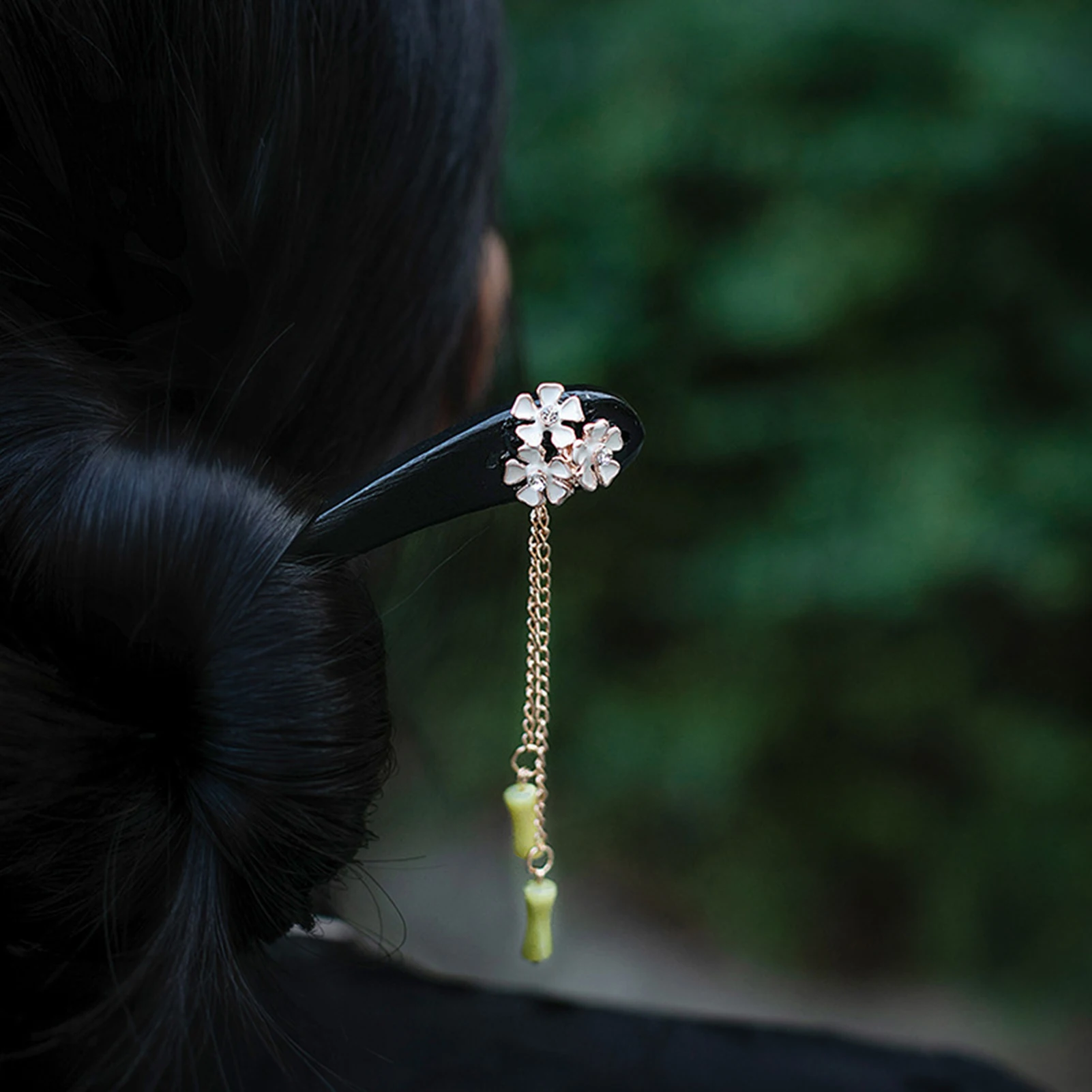 Hair Stick Hairstyle Design Tool Adorable Wooden Flowers Tassel Headdress for Friend Family Neighbors Gift