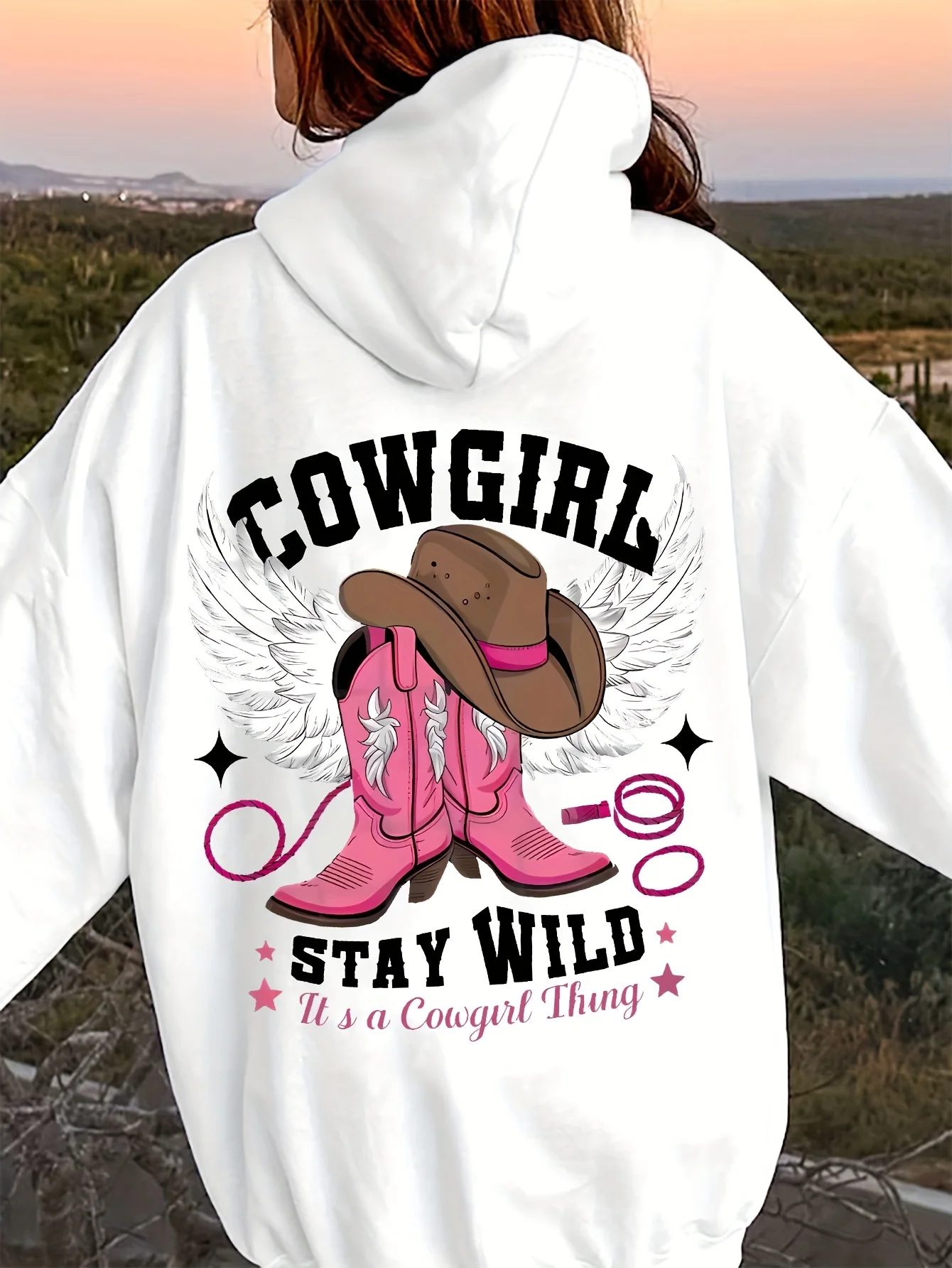سترة بغطاء للرأس من Western Chic Cowgirl ناعمة قابلة للتمدد وأكمام طويلة مع غطاء محرك السيارة وقبعة رعاة البقر المطرزة والأحذية