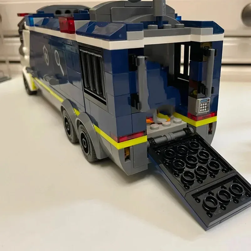 Conjuntos de tijolos compatíveis série cidade blocos de construção polícia carro móvel comando veículo caminhão moc brinquedos para crianças presente