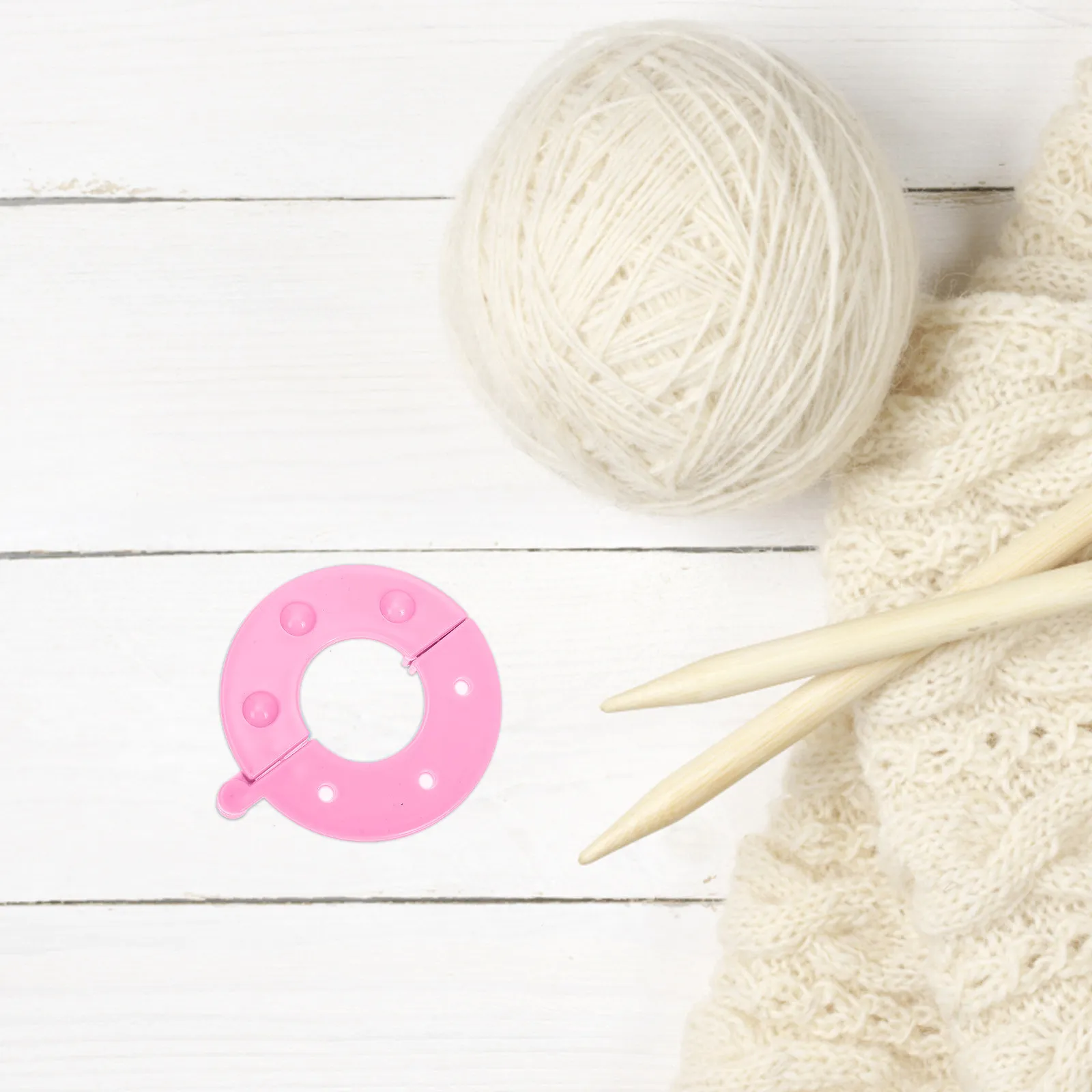 

8Pcs Pompom Maker Fluff Ball Kit 4 Sizes ABS Pom Resin DIY Needle Craft Tool Yarn String Easy Use Consistent Result