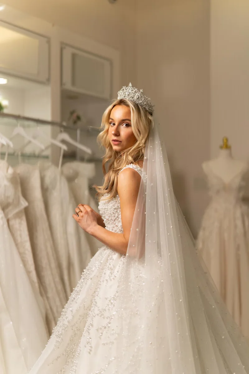 

Customized 2025 Wedding Dress Square Collar Lace Bridal Dress Handmade Lace Corset And Skirt Wedding Dress Sweetheart Elegant