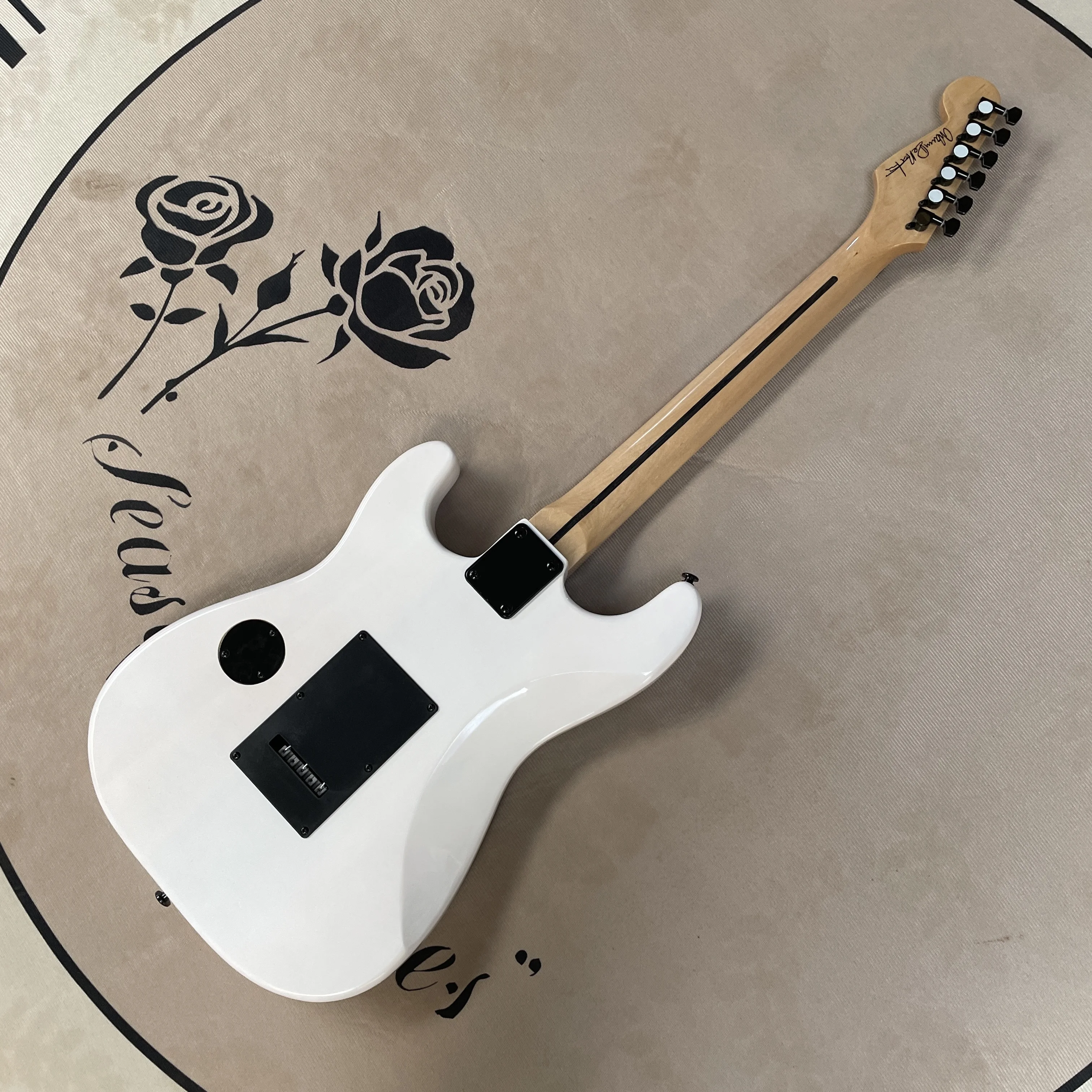 6 Strings White Floyd Electric Guitar with Maple Fretboard,22 Frets guitars balck hardware guitarra view 6