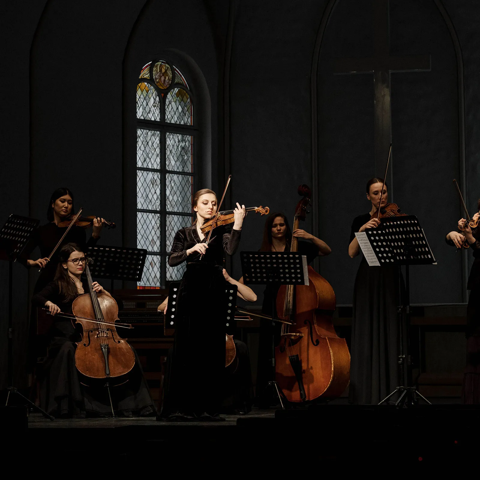 

1Pcs Music Score Stand Folding Portable Violin Rack Adjustable Tilt Music Sheet Holder for Performance Guitar Cooking Reading