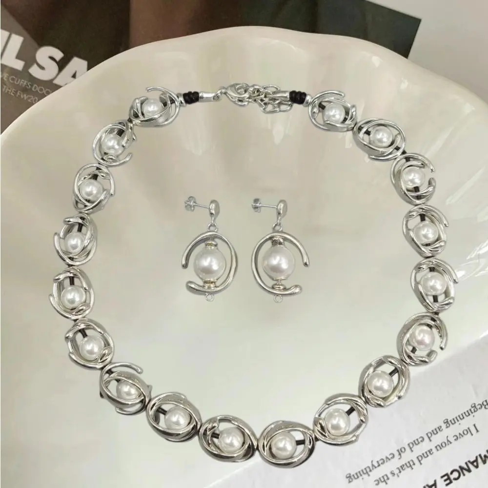 2026 Spring Beautiful Palace Wind Moon Teeth Pearl Earrings Necklace Jewelry Two Piece Set Trendy Gift