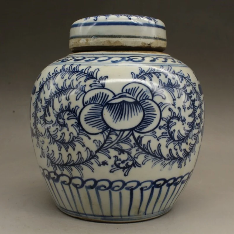 Jingdezhen Qing Guangxu Blue and White Porcelain Tea Caddy - Lotus Scroll  