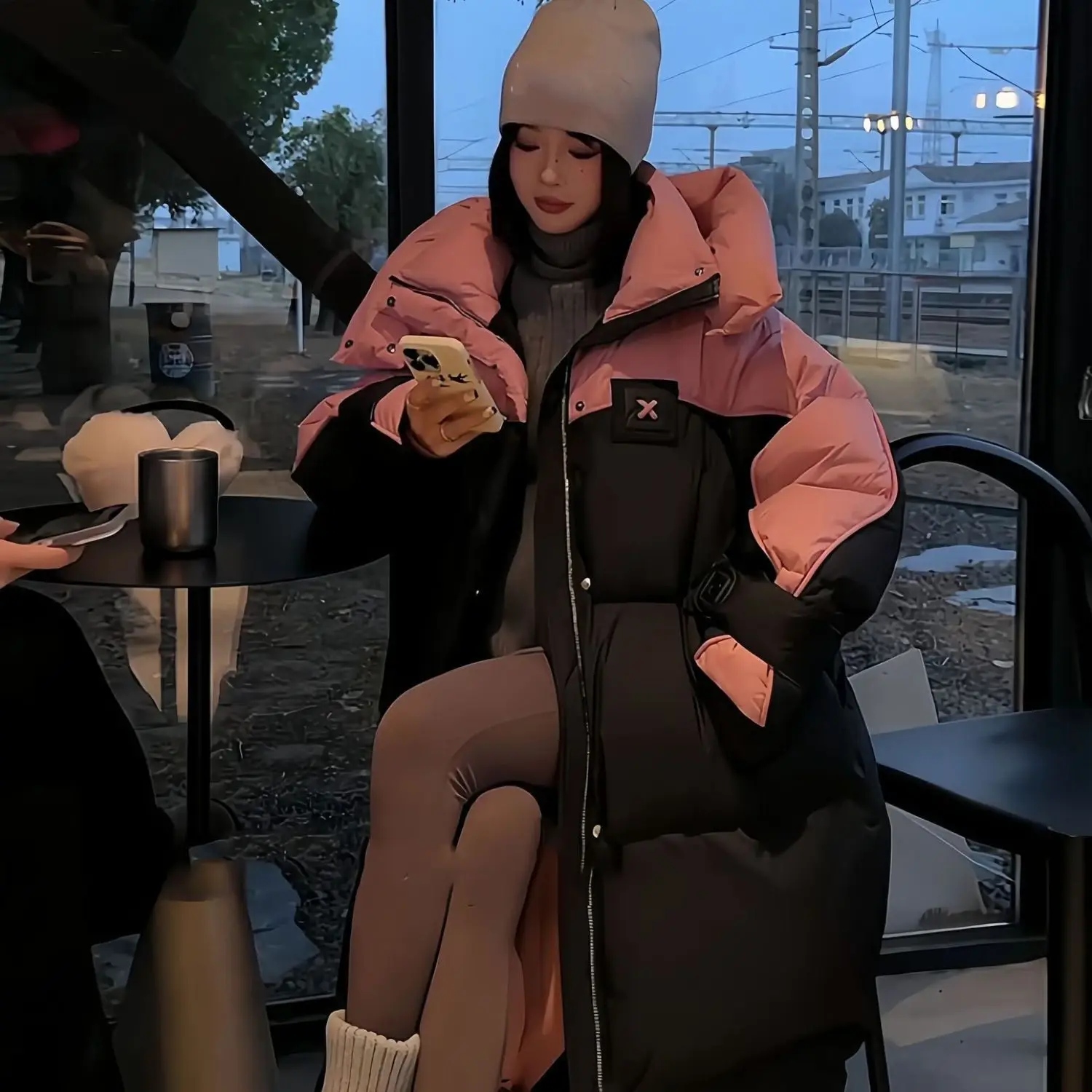 신상 다운 재킷 여성용 코튼 재킷 여성용 무릎 아래 길이 브레드 재킷 한국 두꺼운 후드 코튼 재킷, 루즈핏 대형 사이즈