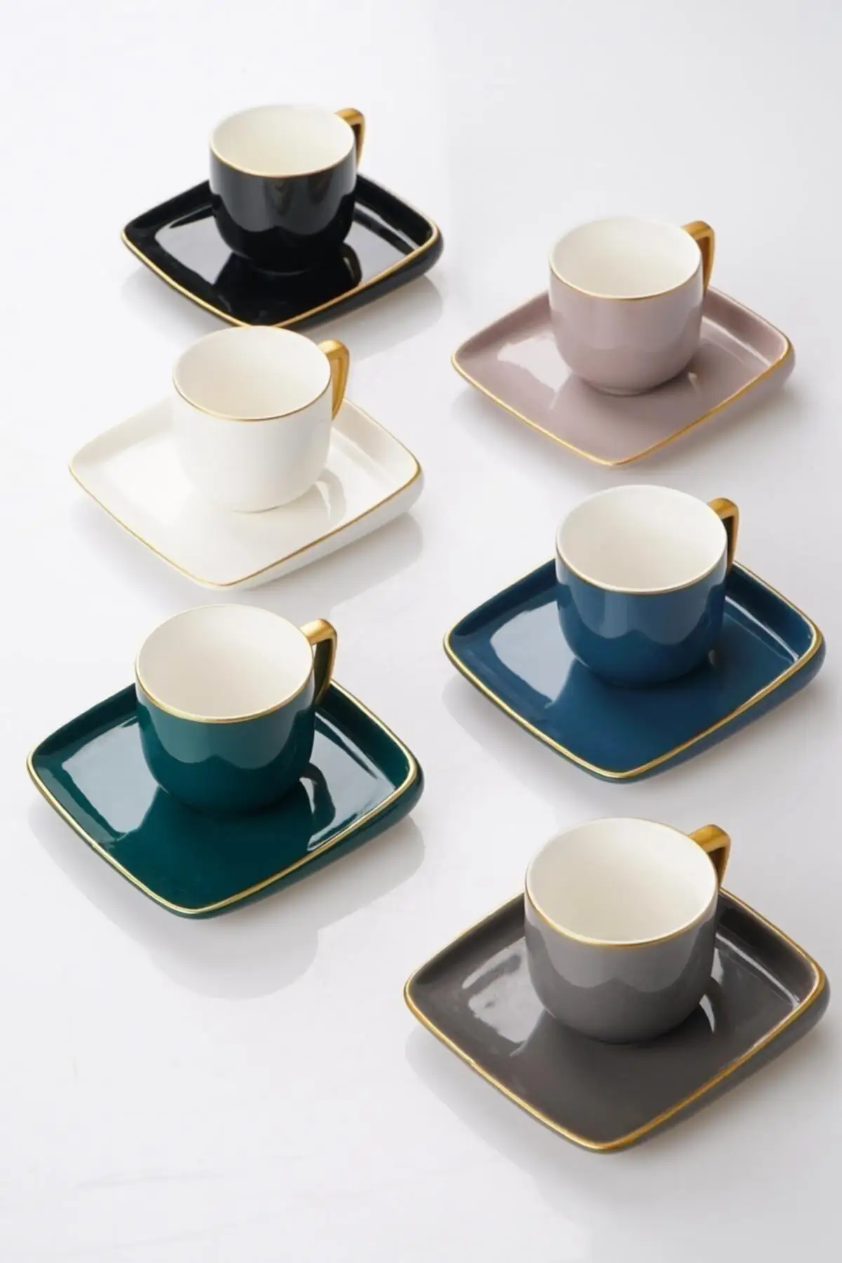 

DOLBOVI Berlin 6 porcelain square coffee cup set-colored