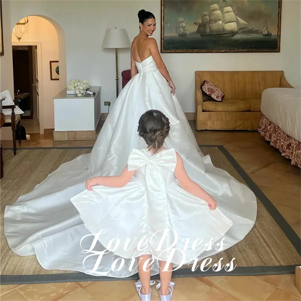 Customized Simple Stain Strapless Pleats A-Line High Side Slit Wedding Dress Pastoral Sleeveless Boat Neck Backless Lace Up 2025