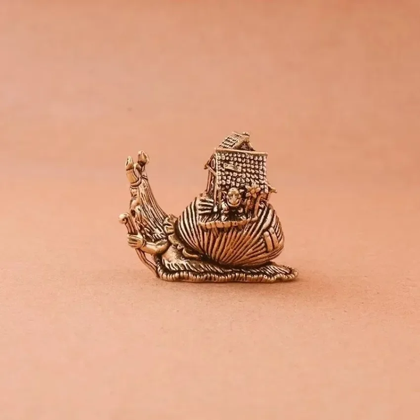 1 Pcs Creative New Animal Figurines Miniatures Hip Hop Solid Brass Snail House Ornaments Tea Pet Ceremony Copper Exaggerate Toys
