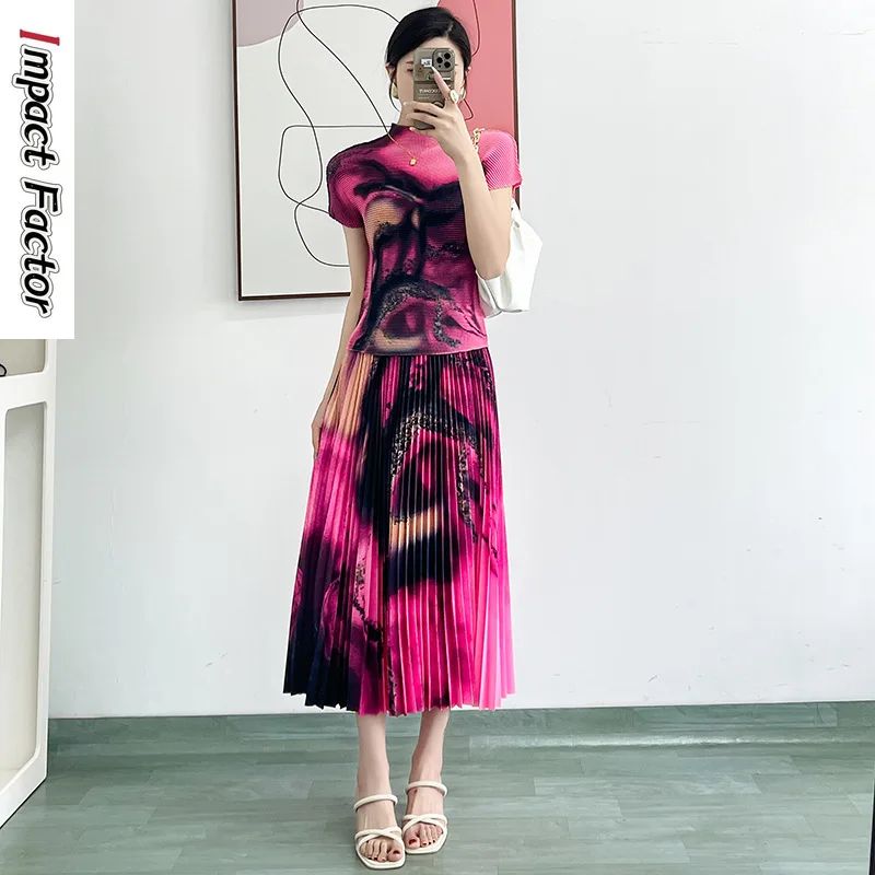 

2024 Summer New Three Mansions Ruffled Fashion Slim Fit T-shirt+Pattern Printed 100 Pleated Half Skirt Two Piece Set for Women