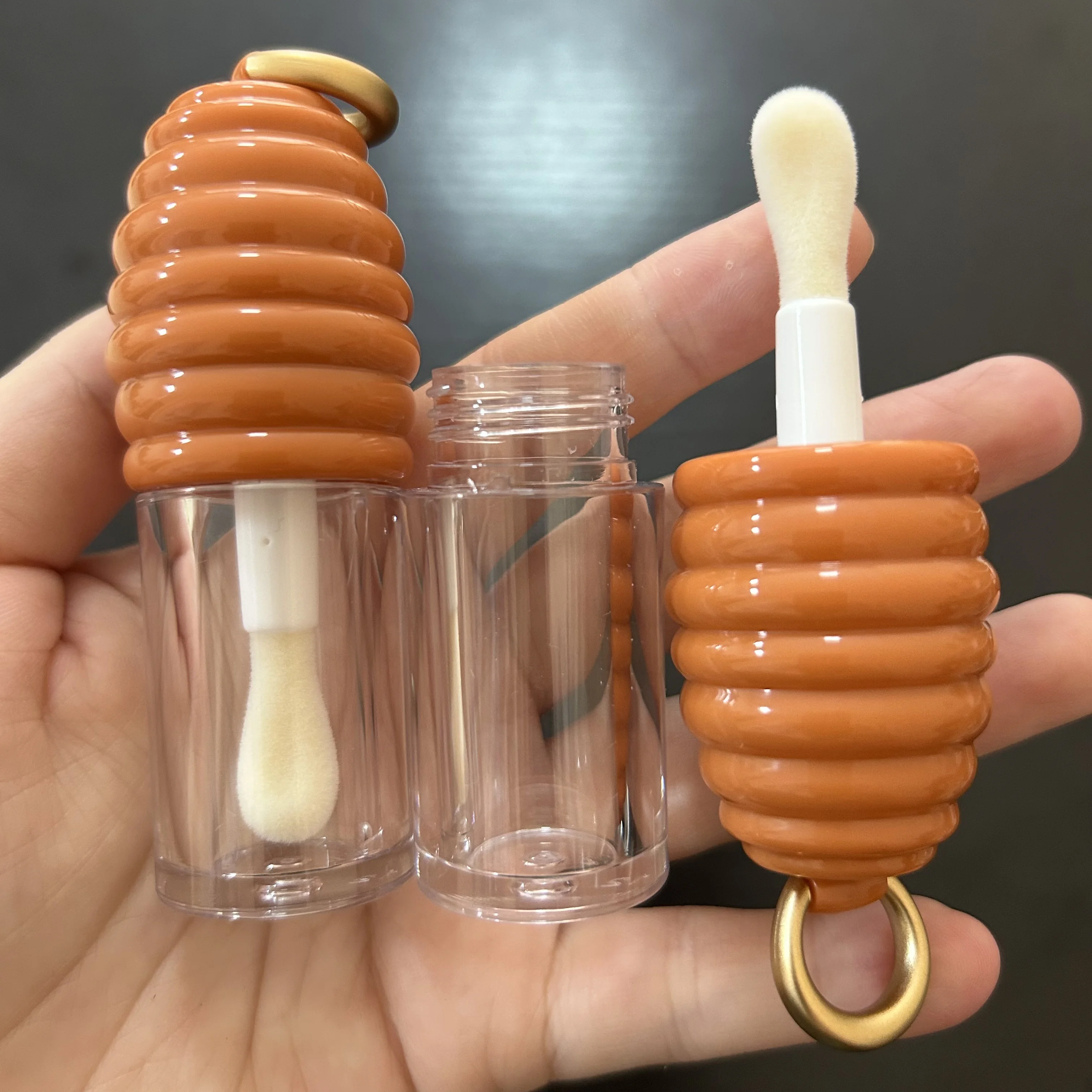 

50Pcs New Empty Keychain Honey Comb Lip Gloss Bottle Cosmetic Lip Balm Container Lip Oil Packaging Tube with Big Wand Brush 6ml
