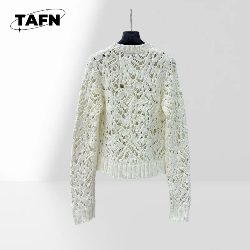 복고풍 캐시미어 가디건 – 클래식 디자인과 모던한 편안함으로 매일 착용하기 적합 AH1901