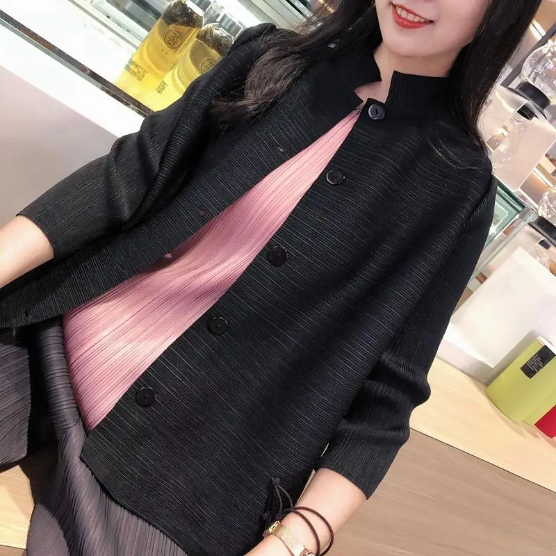 2023 Spring/Summer New Pleated Top Loose Standing Neck Button Cardigan Coat Women Trendy Apricot Women