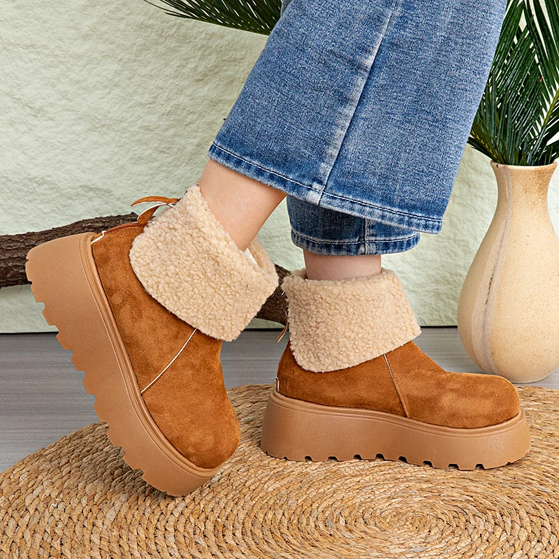 نعل سميك للنساء2025New أحذية قصيرة مبطنة بالصوف للخريف والشتاء أحذية فرو دافئة