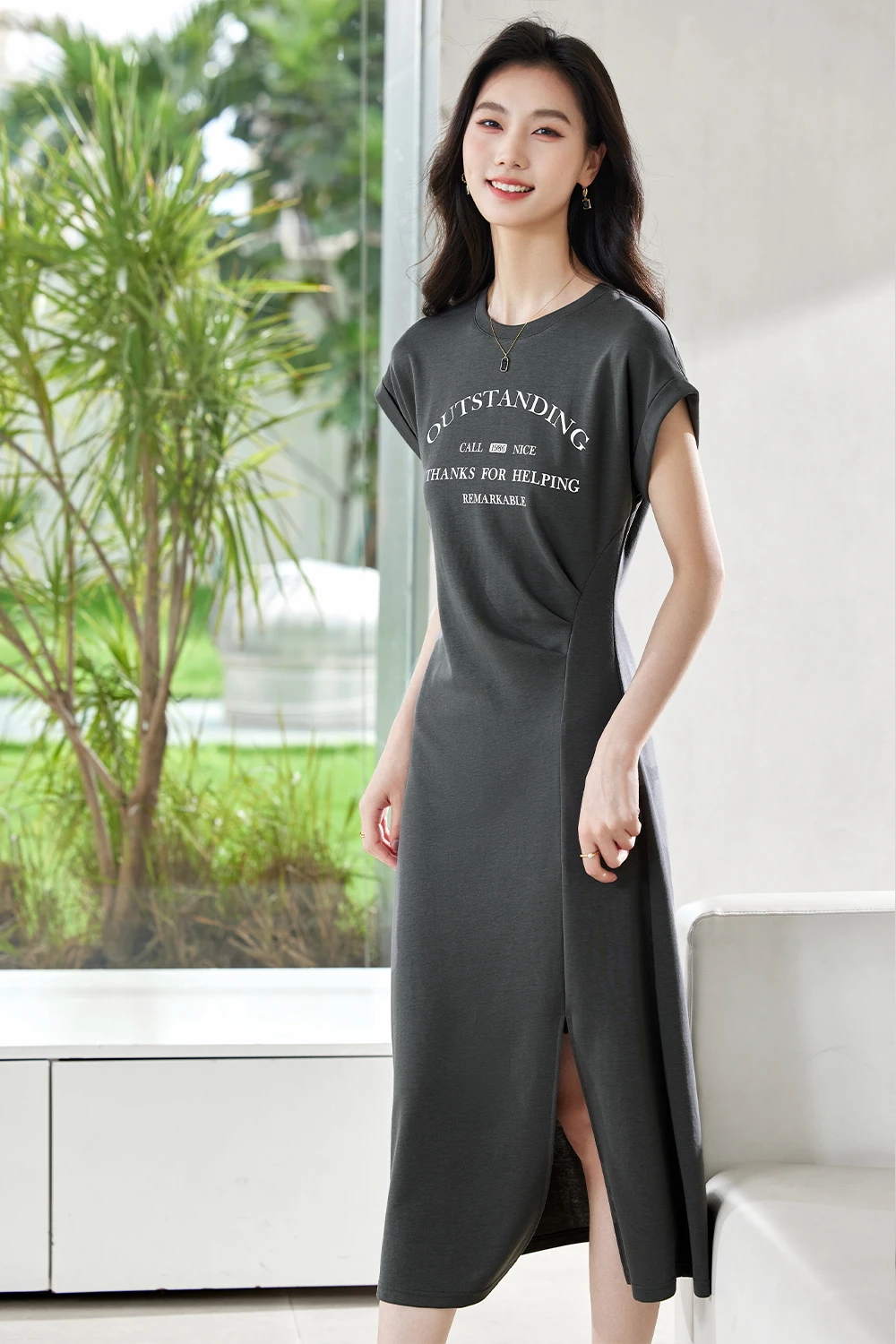 VIMLY Women's Sporty Simple Casual Solid Dress Summer New Round Neck Letter Printed Pleated Waisted Slim Slit T-shirt Dress