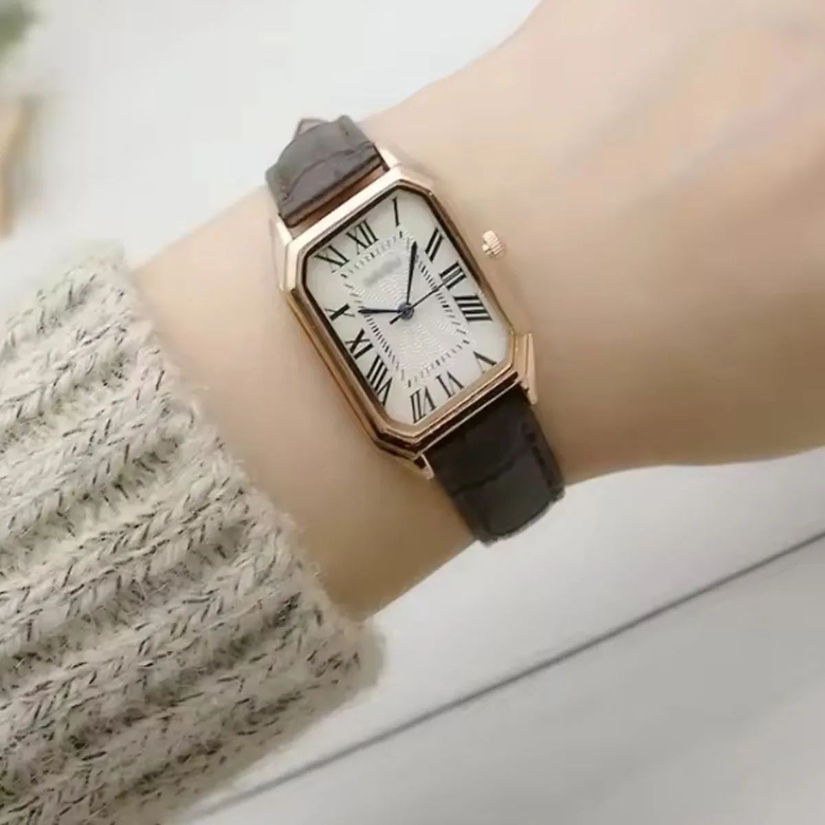 

Повседневные прямоугольные кварцевые часы с указателем, римские модные аналоговые ретро наручные часы из искусственной кожи для женщин и девочек
