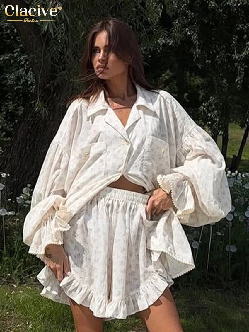 

Clacive модная свободная одежда из двух предметов с принтом, женская одежда 2025 года, повседневная рубашка с длинными рукавами и шорты с высокой талией, комплект женской одежды