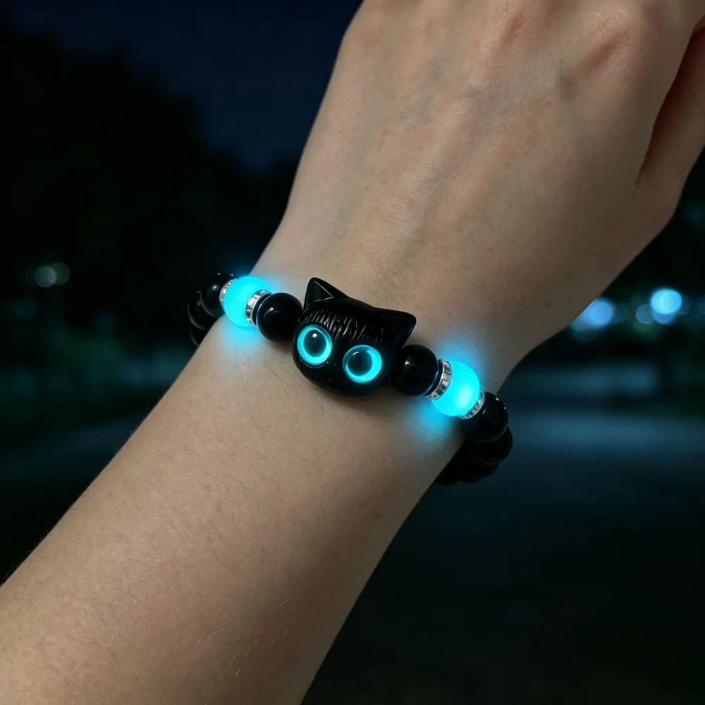Cute Cartoon Big Eye Cat Bracelets Glow-in-the-Dark Fluorescent Pendant Women's Couple Friendship Jewelry Luminous Accessory
