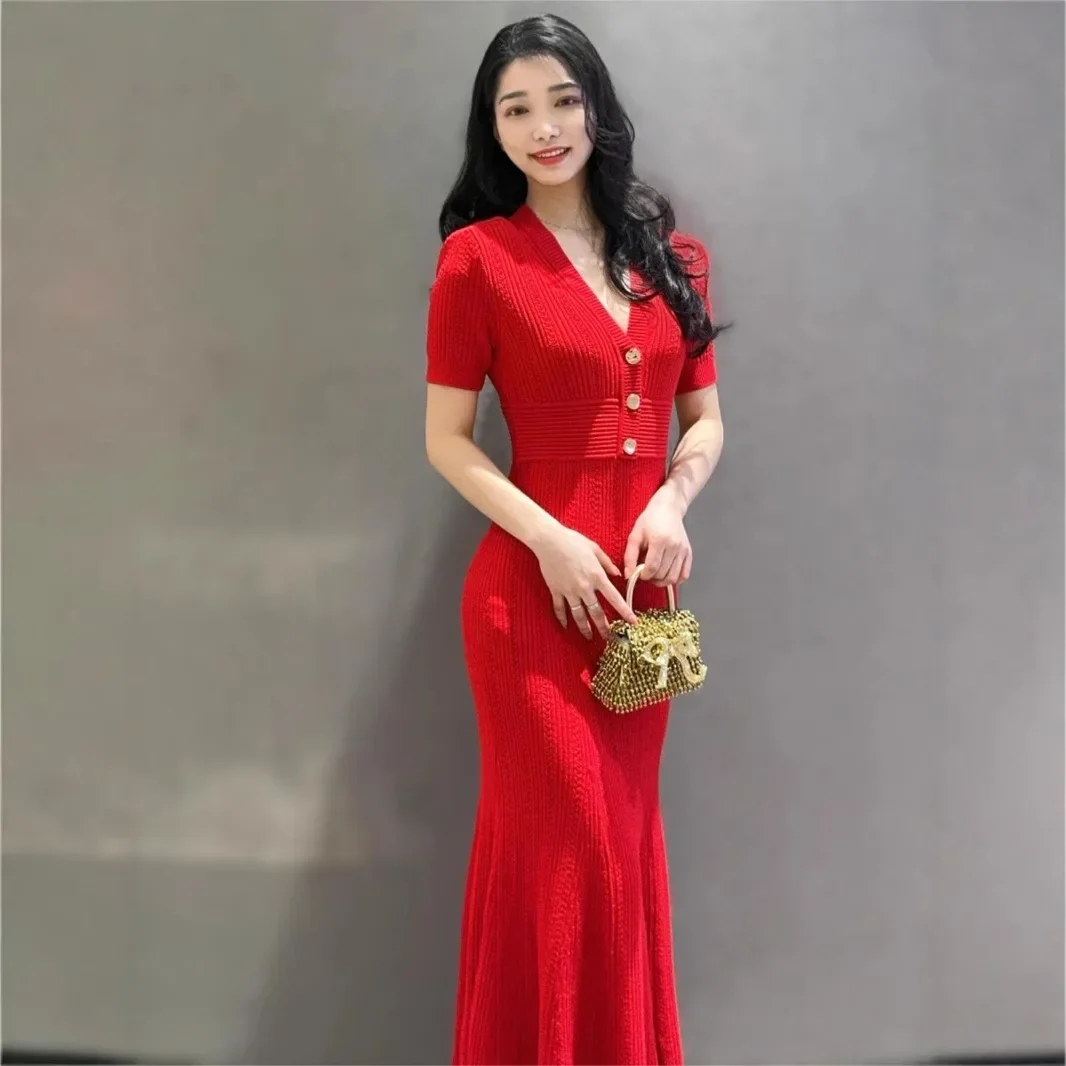 Mulher de malha vestido de manga curta com decote em v fino oco em camadas plissado elegante senhoras midi robe