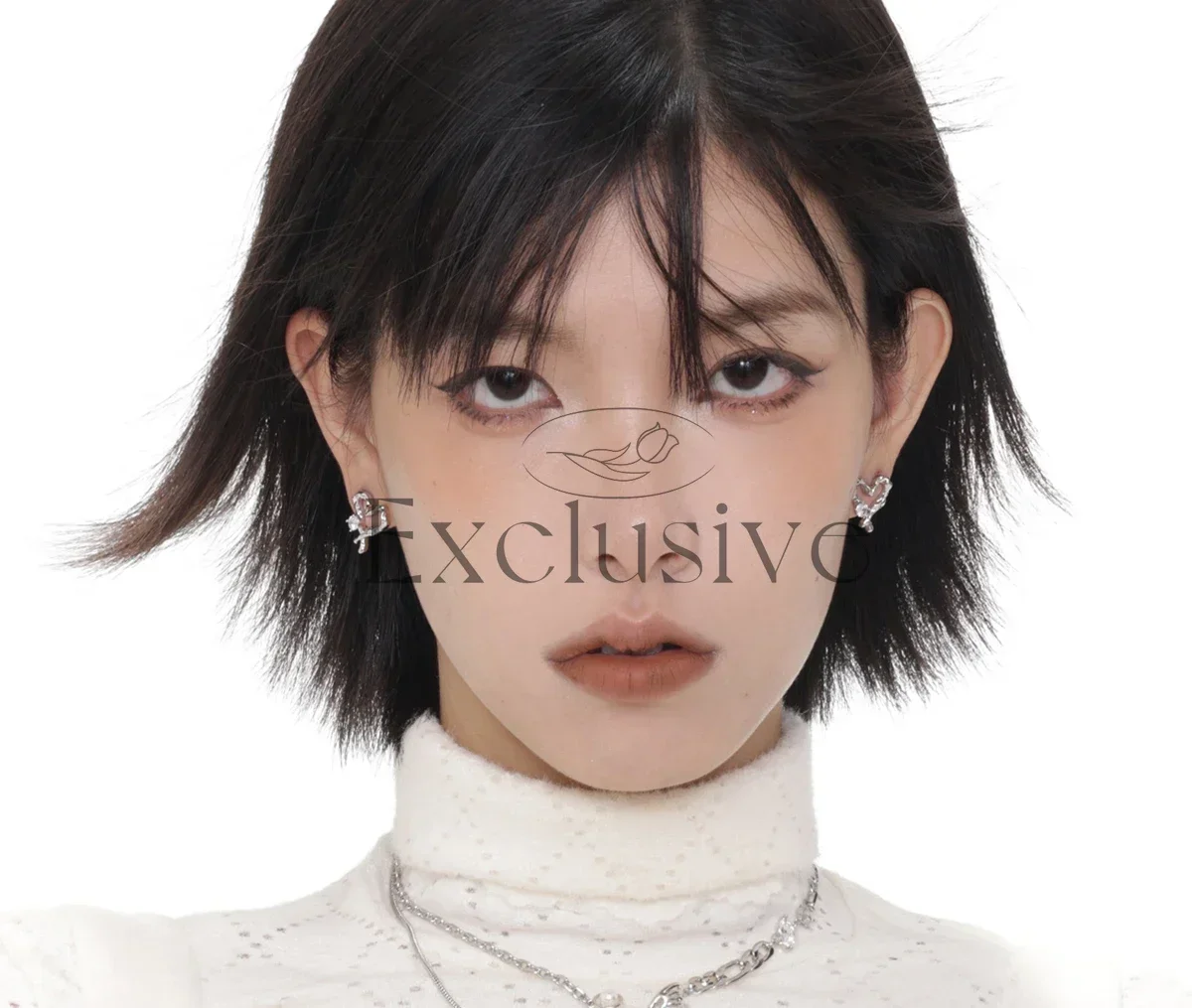 Love hollow earrings s925 silver needle Valentine's Day confession gift small stud earrings