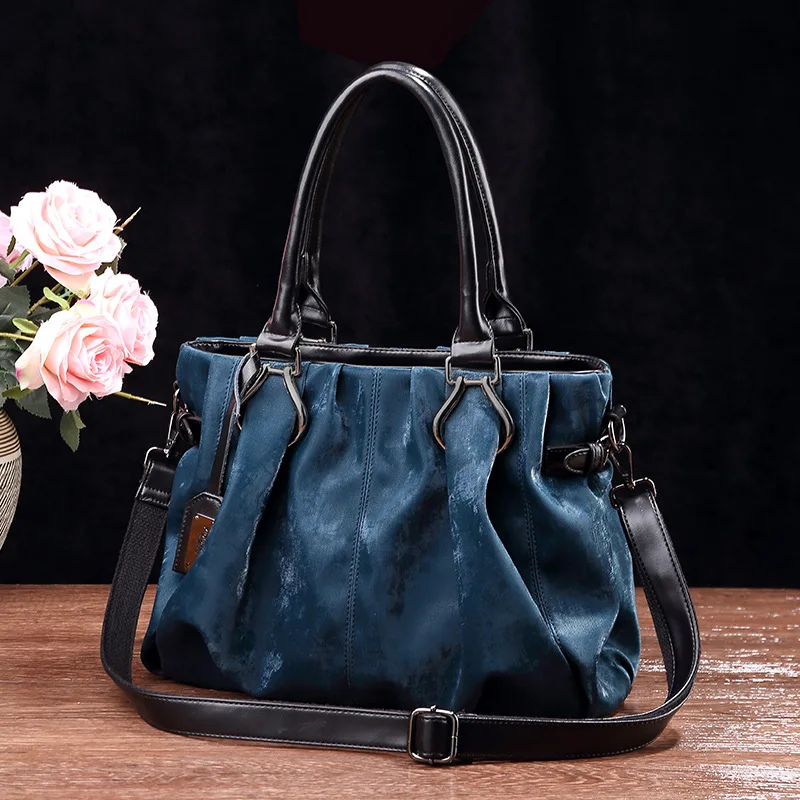 

2023New Retro Fashion National Style New Pleated Cloud Bag Shoulder Crossbody Tote Large Capacity Women's Bag