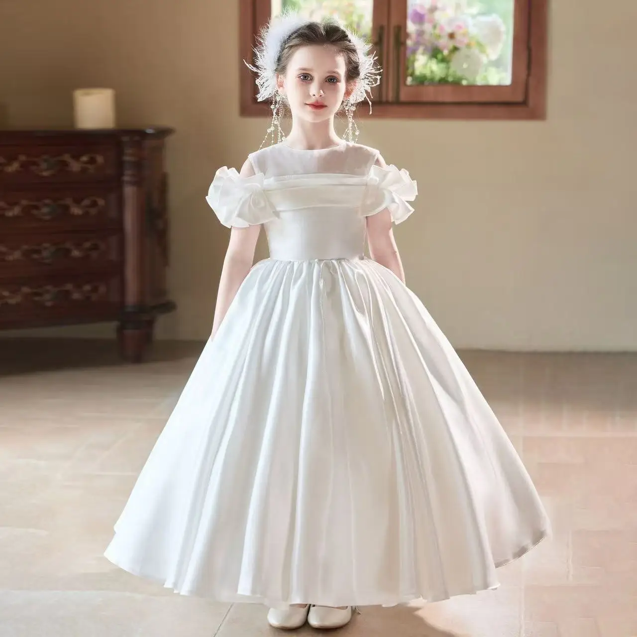 Elegant White Girls Birthday Formal Gown Luxury Princess Dress for Banquet Host Piano Recital Wedding Flower Girl Occasion