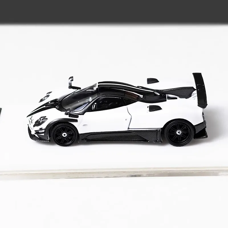 

Коллекционная модель автомобиля HKM 1:64 Pagani Zonda 760 Berlinetta 2014, потрясающая литая модель из сплава