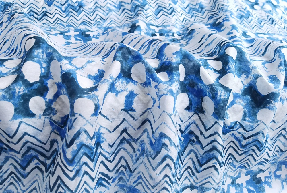 Naturseiden-Baumwollstoff, 53 Zoll breit, Meterware, blaues weißes Muster, Hemdkleid, Stoff, Maulbeere – Detail 6