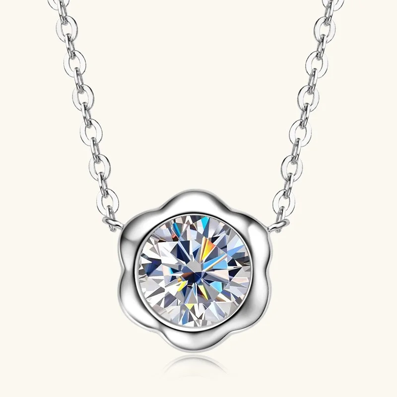 

ZFSILVER Fashion Trend Classic 925 Silver 1ct Moissanite Simple Flower Necklace For Charm Women Accessories Jewelry Gift PMO-232