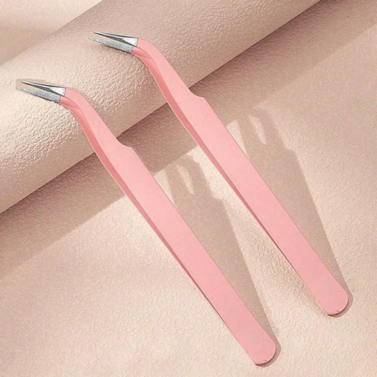 Precision False Eyelash Tweezers With Fine Tip Curved Tweezers For Process Electronic Welding Eyelash Extension Laboratory Work