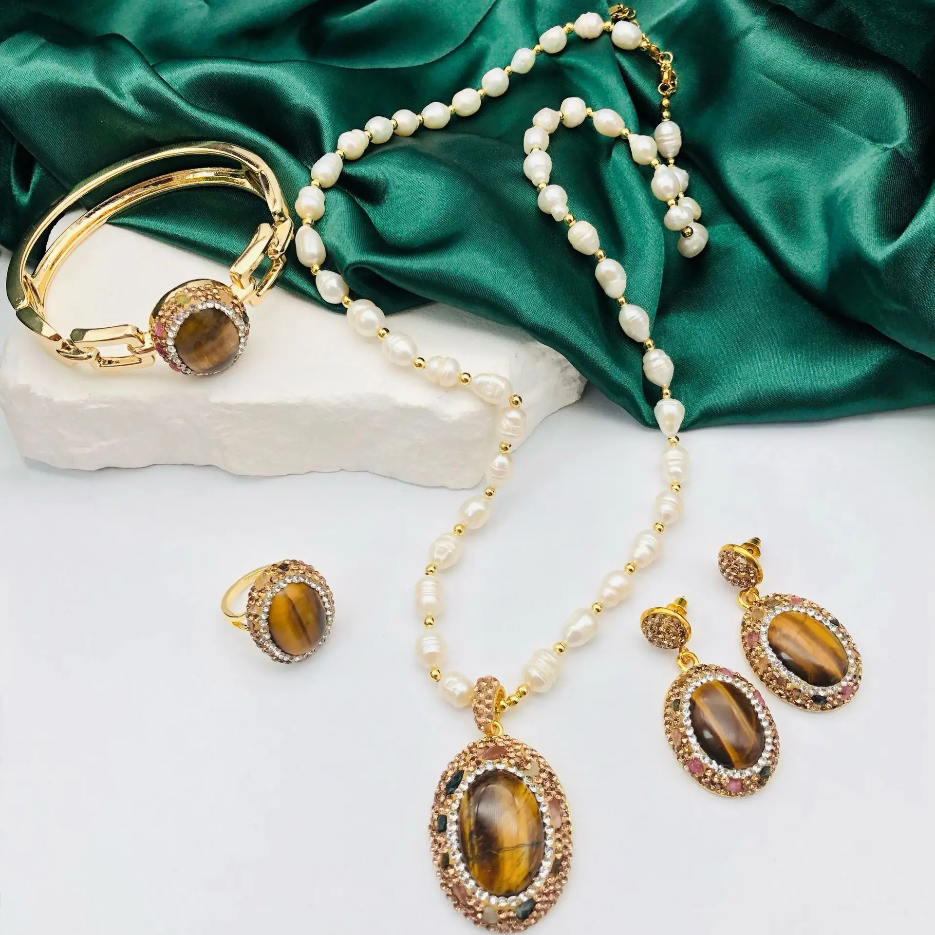 Tiger Eye Stone Freshwater Pearl Sweater Chain Bracelet Earring Ring Four Set Fashion Luxury Jewelry Women Crystal Collar Choker