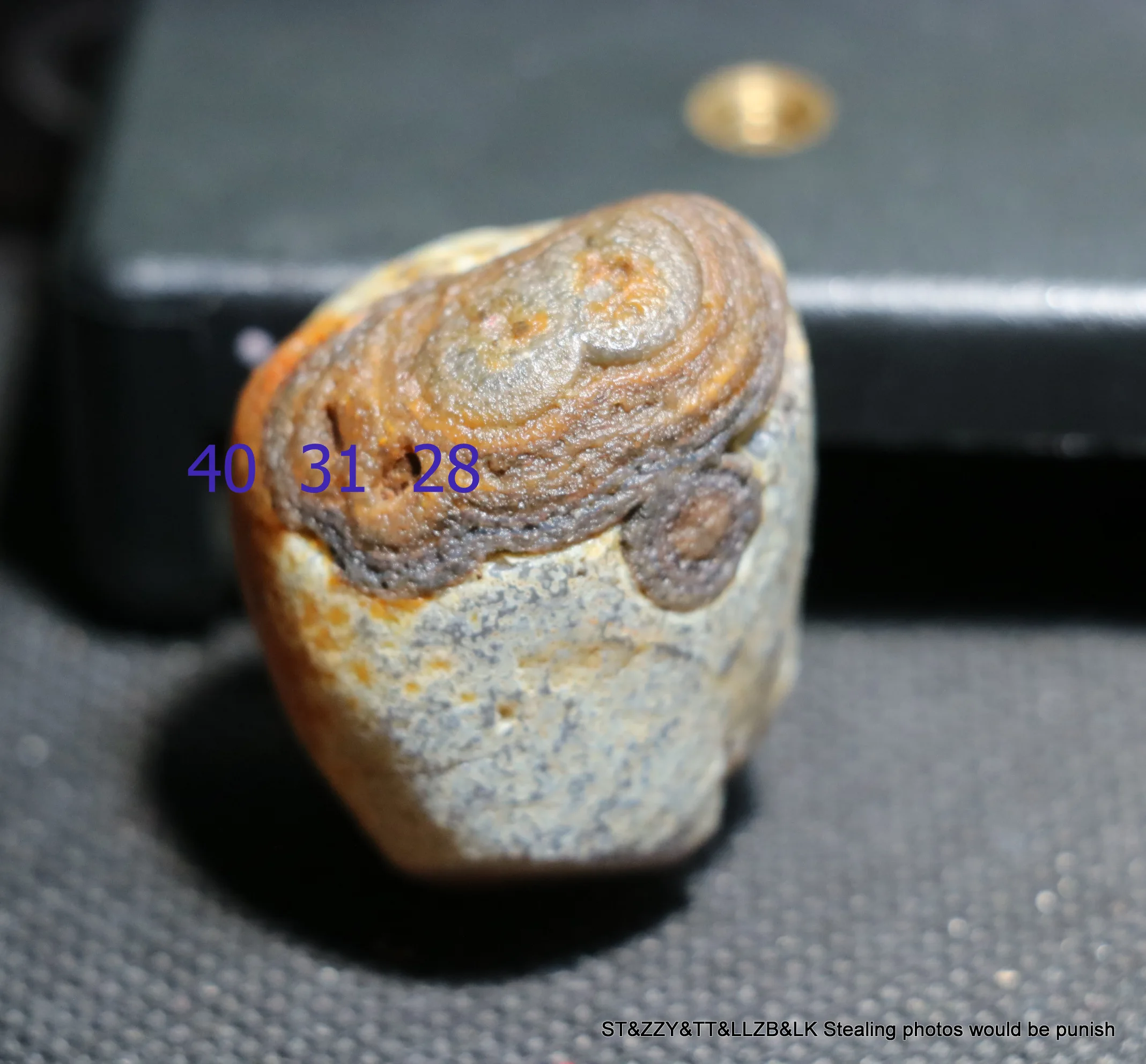 

A Big Treasure Energy Chinese Desert Alashan Gobi Agate Natural Eyes Lucky Pebble Cool Appearance For Display No Hole UPD0522V78