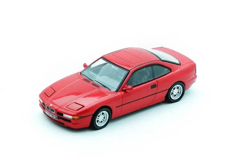 Shadow 1:64 850Csi LHD Diecast Model Car