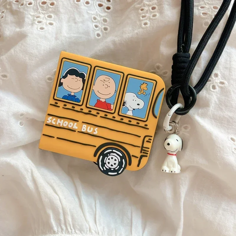 3D Cute Cartoon Peanuts Snoopy Charlie Brown Phone Case For Samsung Galaxy Z Flip 6 5 5G 4 3 Soft Silicone Cover With Lanyard - náhled 6