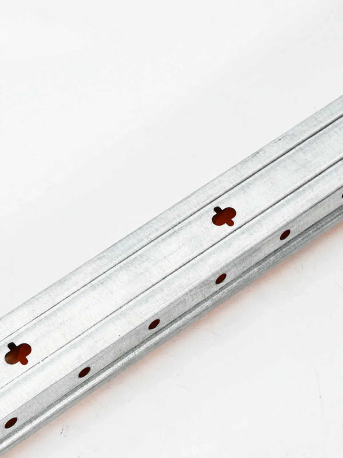 Aluminum alloy fluent strip reinforced and thickened sheet metal edge guard anti-static galvanized frame shelf pulley guide rail