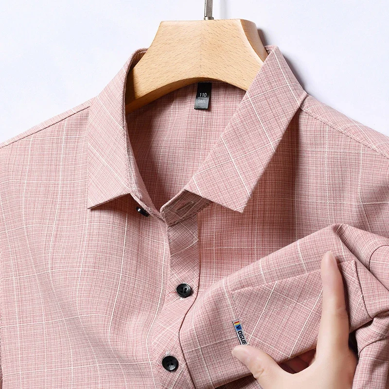 New Men\'s Business Casual Short Sleeved Printed Shirt with Wrinkle Resistance No Ironing Comfortable All Season Versatile Top