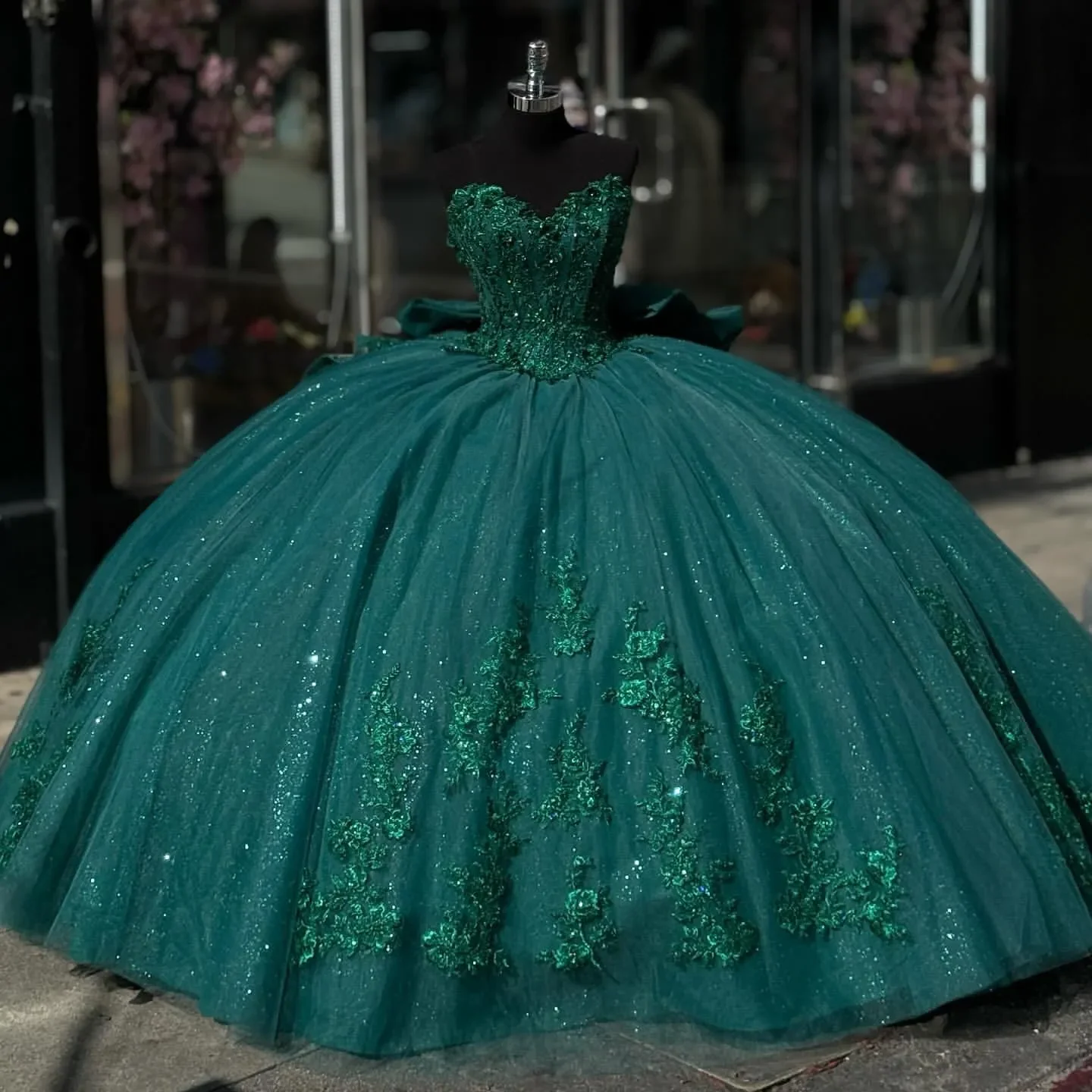 ANGELSBRIDEP Shiny Emerald Green Princess Quinceanera Dresses Appliqued Prom Ball Gown Sequins Vestido De Quinceanera Customized