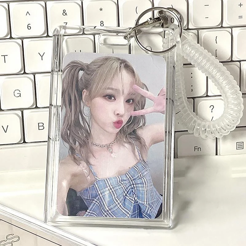 Soporte de acrílico para sesión fotográfica, porta tarjetas de Kpop Idol, fundas transparentes para fotos, Protector de tarjeta de identificación portátil, llavero colgante