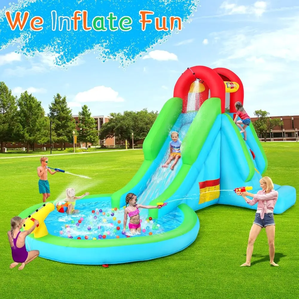 สวนน้ำเป่าลมรูปเพนกวินพร้อมที่ปีนป่าย สไลเดอร์ สระน้ำ และเครื่องพ่นน้ำสำหรับความสนุกสนานในสวนหลังบ้าน