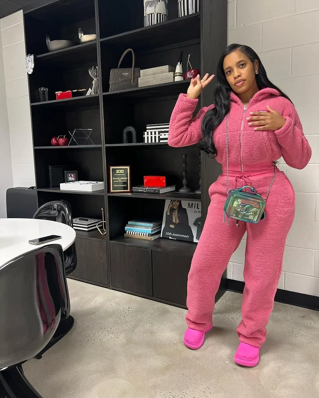 

Зимний женский комплект из 2 предметов, флисовое меховое пальто с капюшоном и карманами на молнии и прямые брюки, костюмы, повседневная уличная одежда, новинка