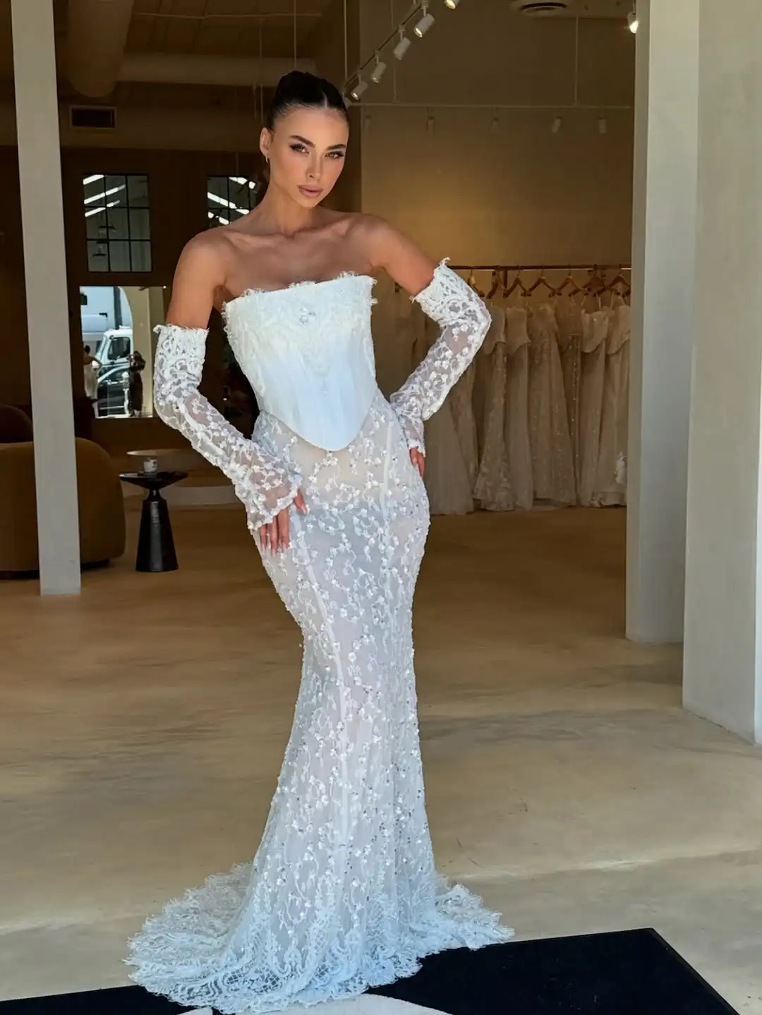 فستان زفاف مكون من قطعتين مزين بالدانتيل اللامع وأكمام طويلة قابلة للفصل مصنوع حسب الطلب 2026 Rode De Morrie