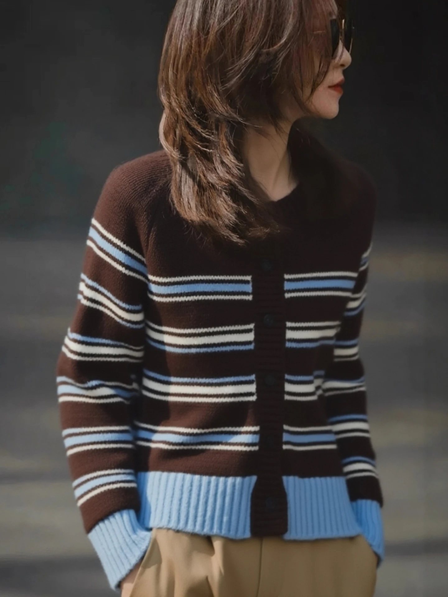 

Элитный европейский бренд: Вязаный свитер с длинными рукавами, в полоску, с цветовыми блоками, зимний топ, женский жилет, модный повседневный стиль