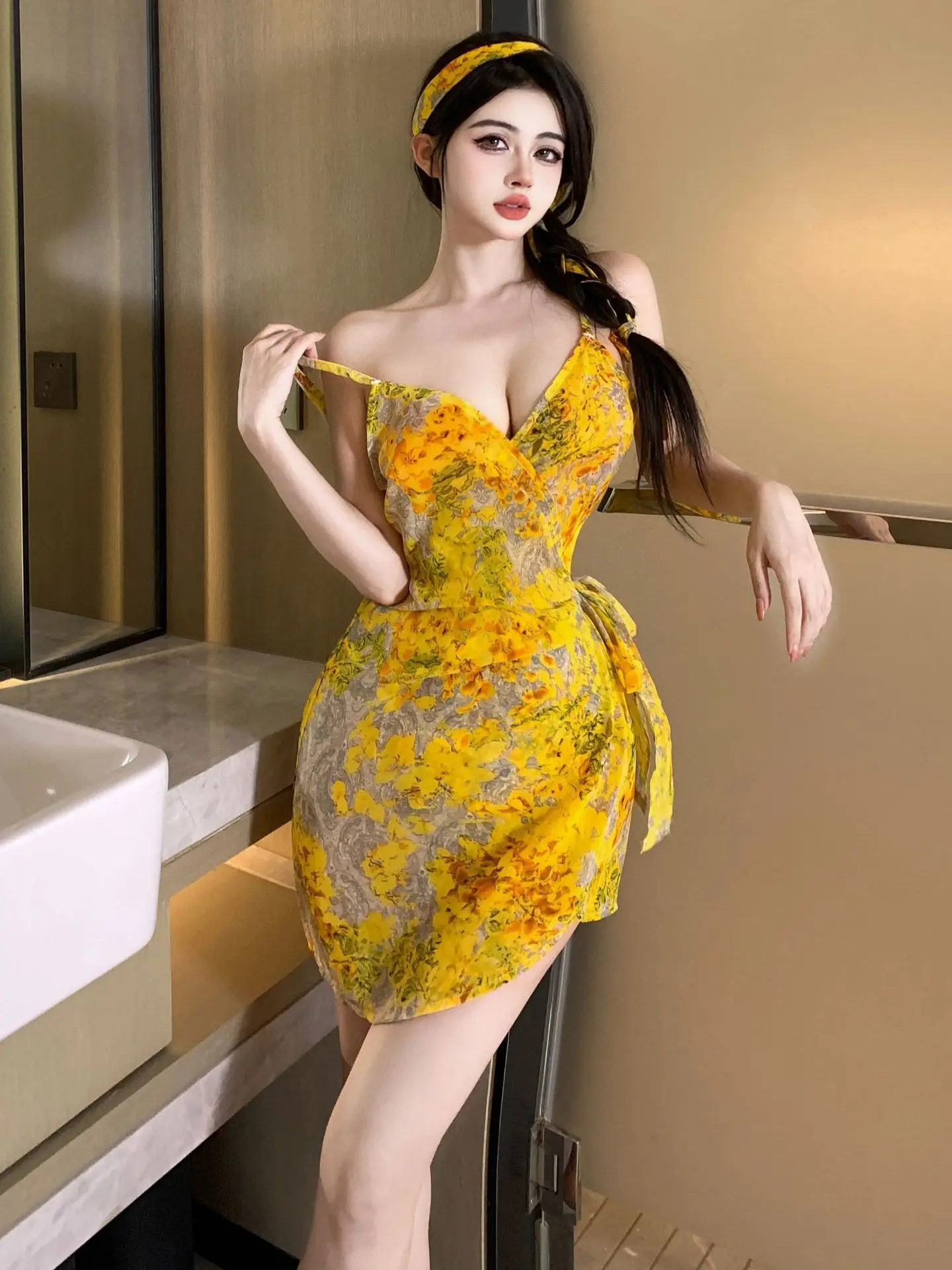 Yellow Flowers Mini Dress Belt New Sexy V Neck Tight Fairy Dress Elegant Fashion Sweet Korean Women Tops New Spice Girls YZW0